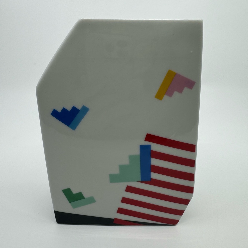 Kato Kogei Dansab Fujimori Memphis Vase (Stripes Design)